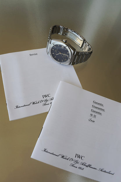 IWC Ingenieur, con folletos