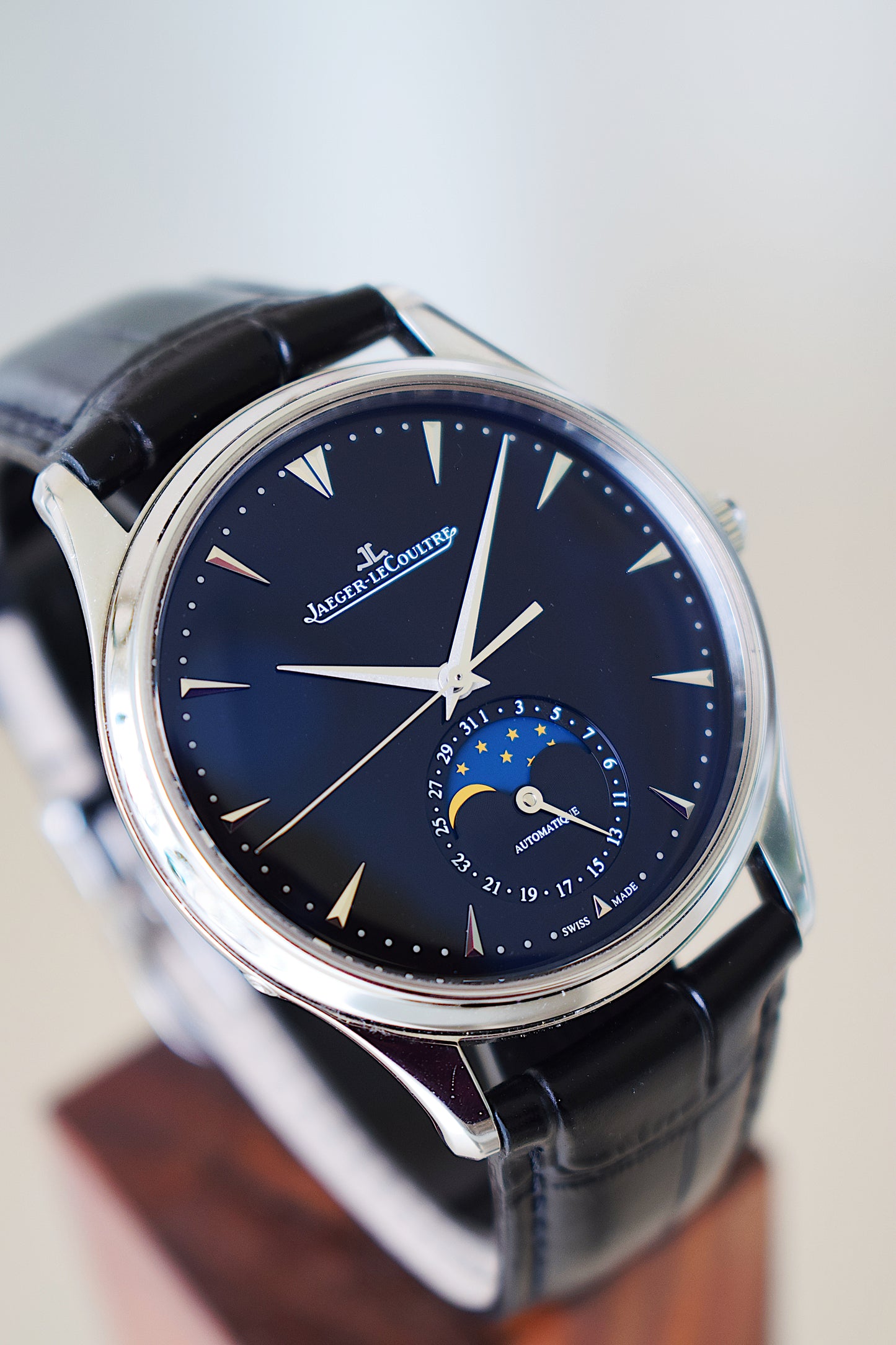 Jaeger Lecoultre Master Ultra Thin Moon