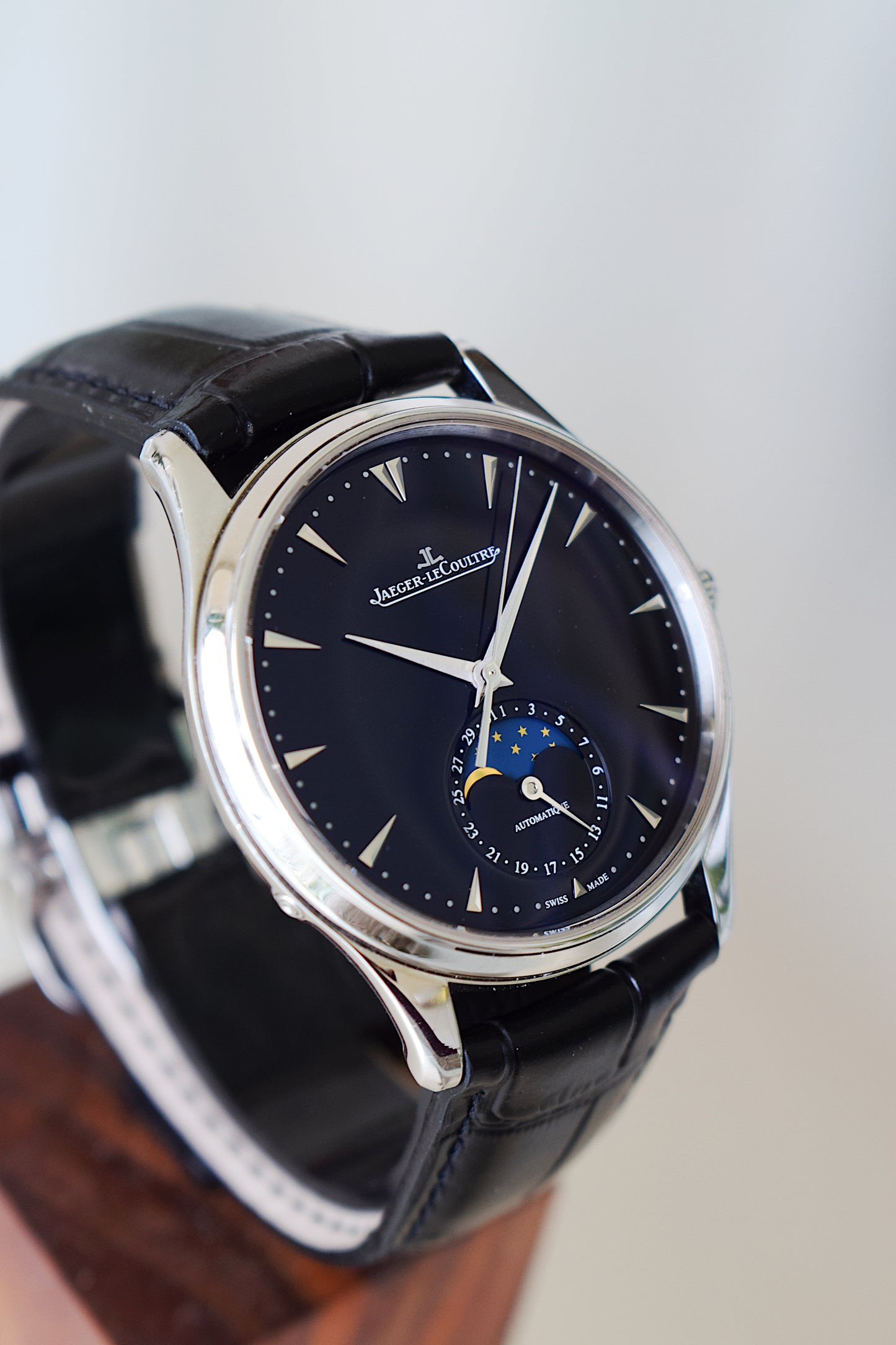 Jaeger Lecoultre Master Ultra Thin Moon