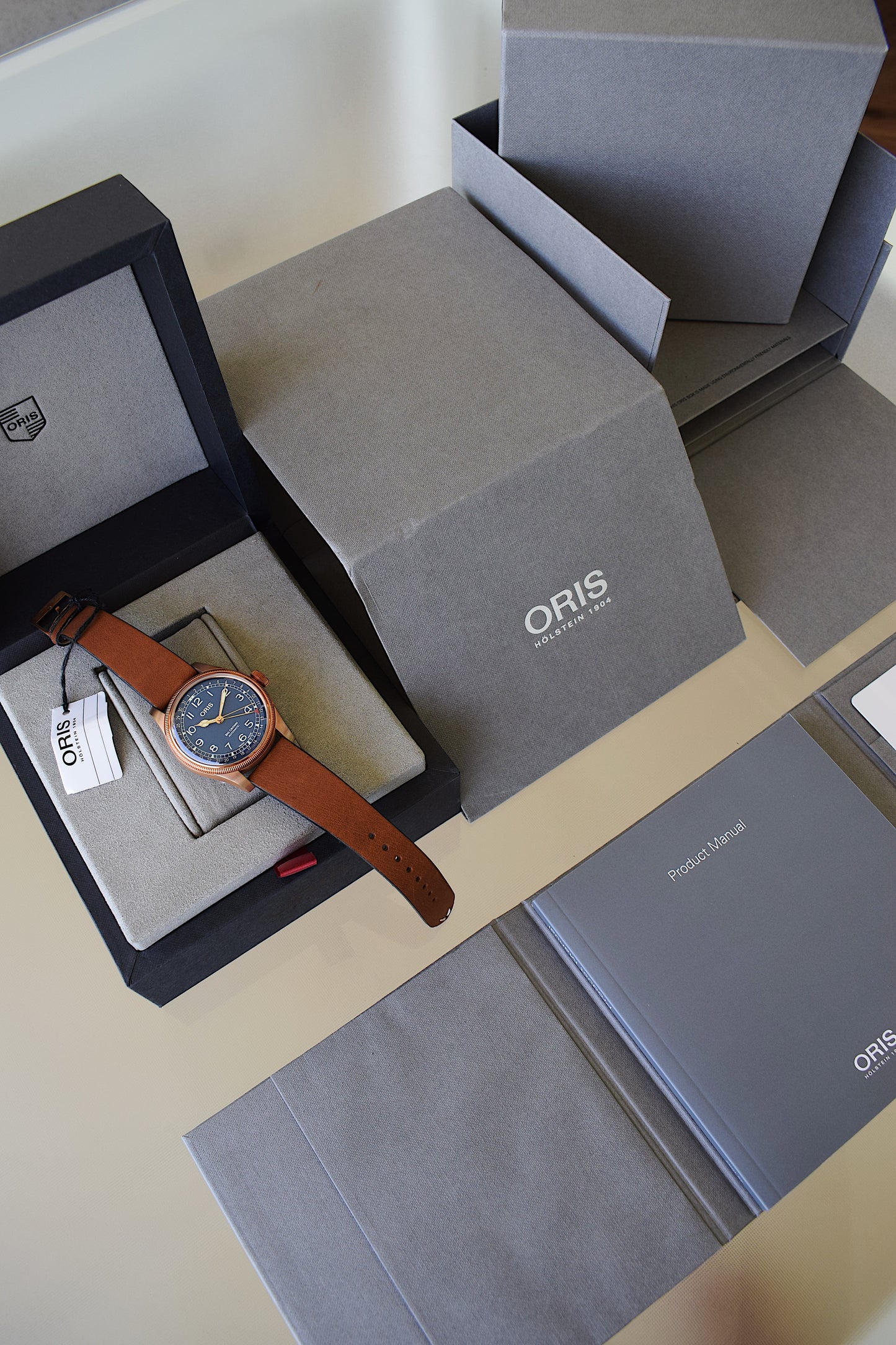 Oris Big Brown Pointer Date, Full Set, Nuevo
