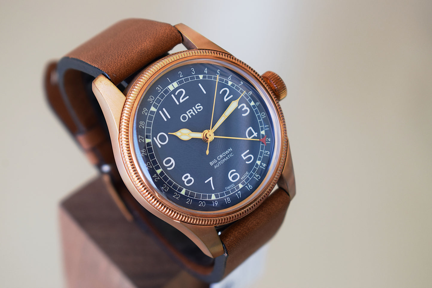 Oris Big Brown Pointer Date, Full Set, Nuevo