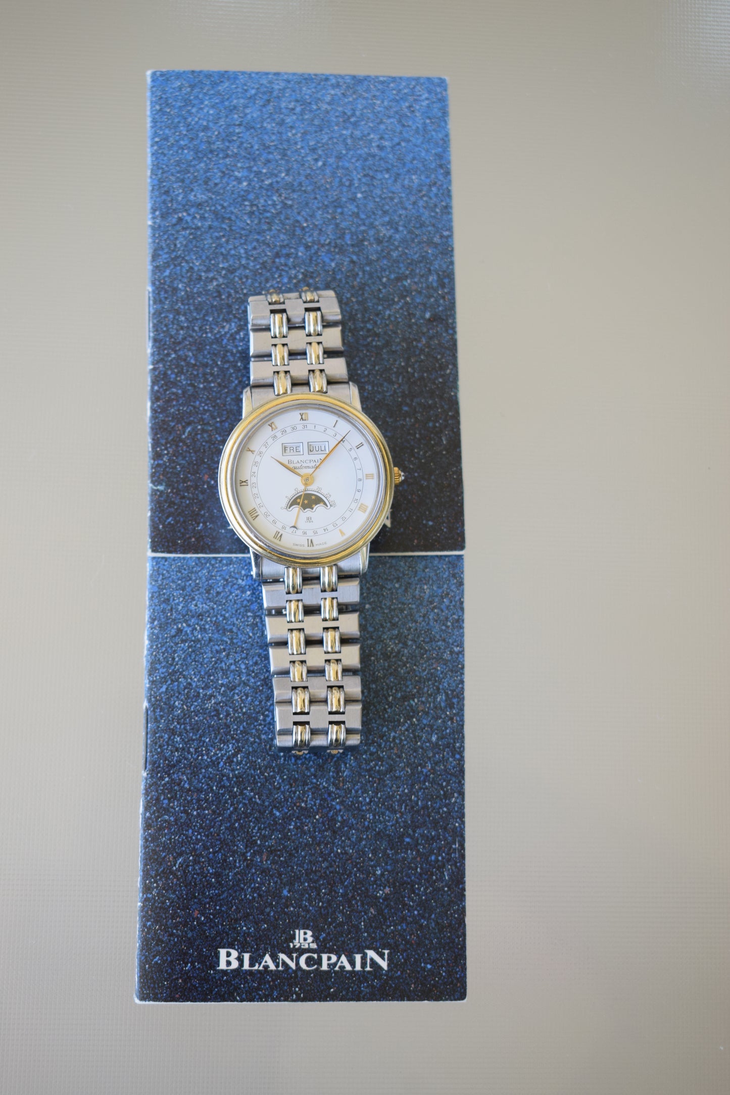 Blancpain Villeret Moonphase Triple Date, con papel