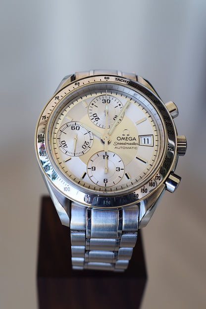 Omega SpeedMaster, box and warranty