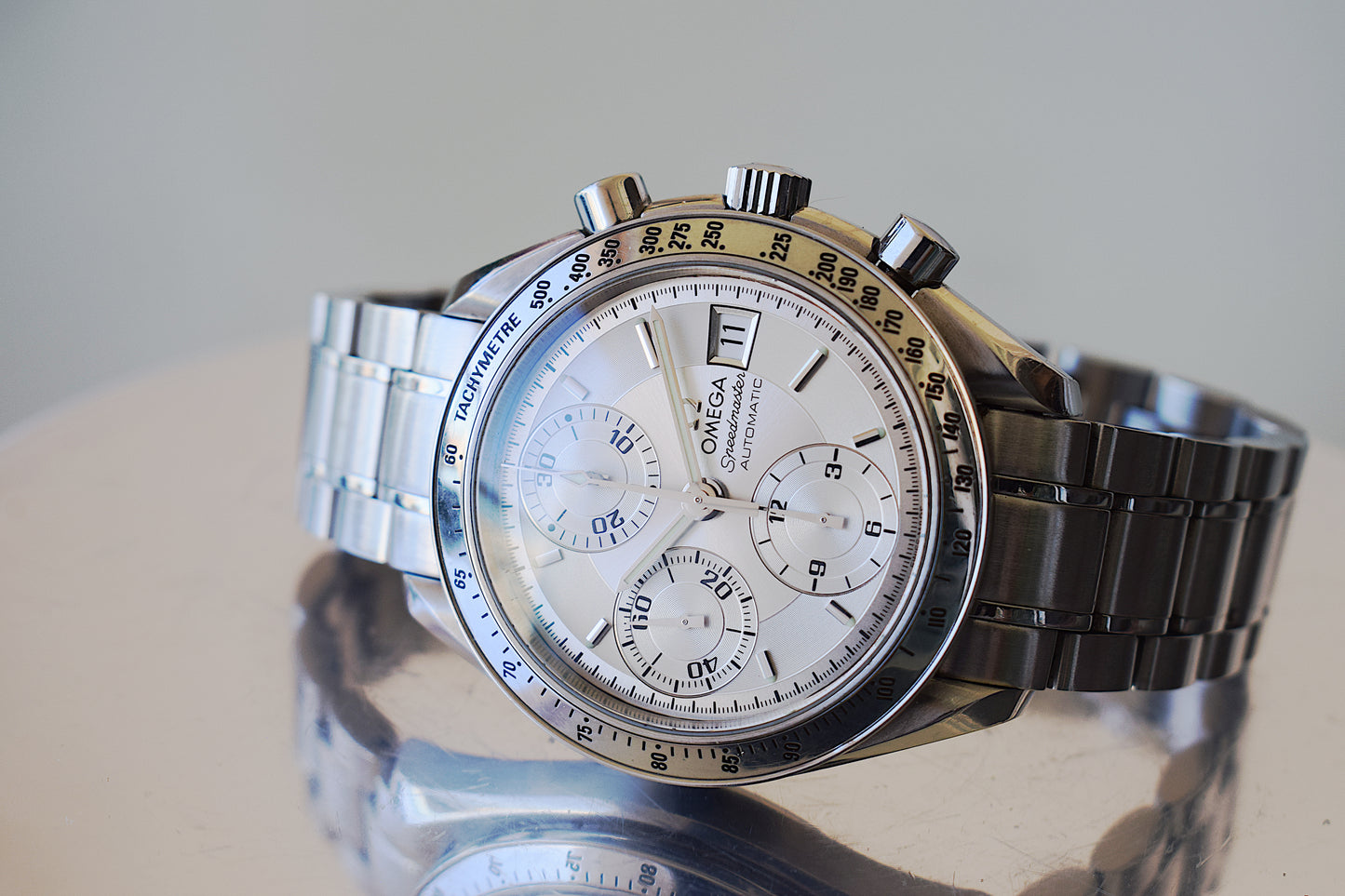 Omega SpeedMaster, box and warranty