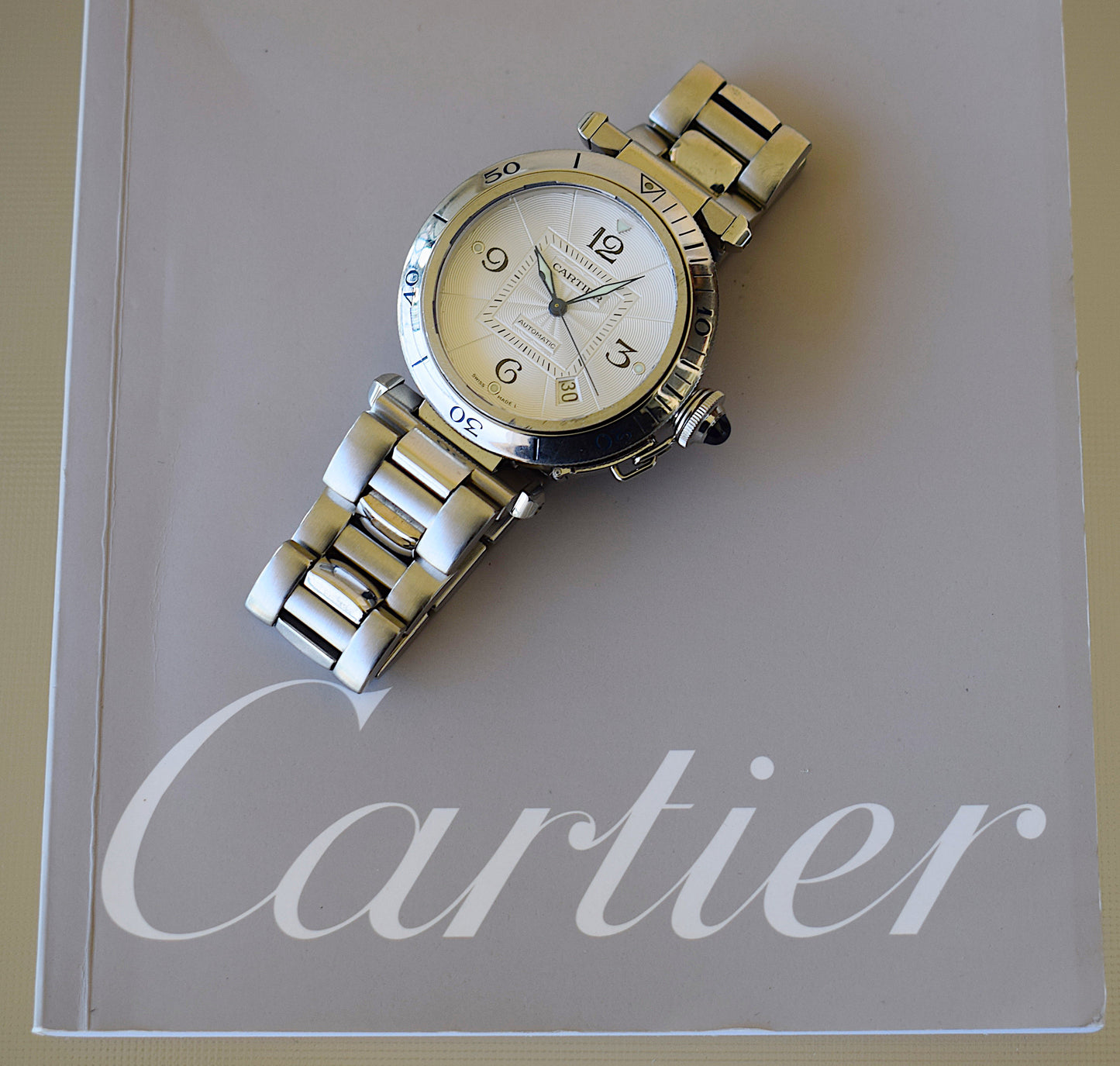 Cartier Pasha oversize, con garantía