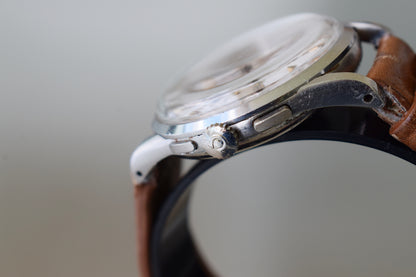 Omega Chronograph cal. 320, con caja